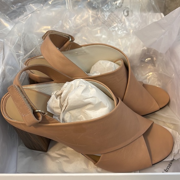 VINCE FAINE BLOCK HEEL 6.5 - Picture 5 of 7